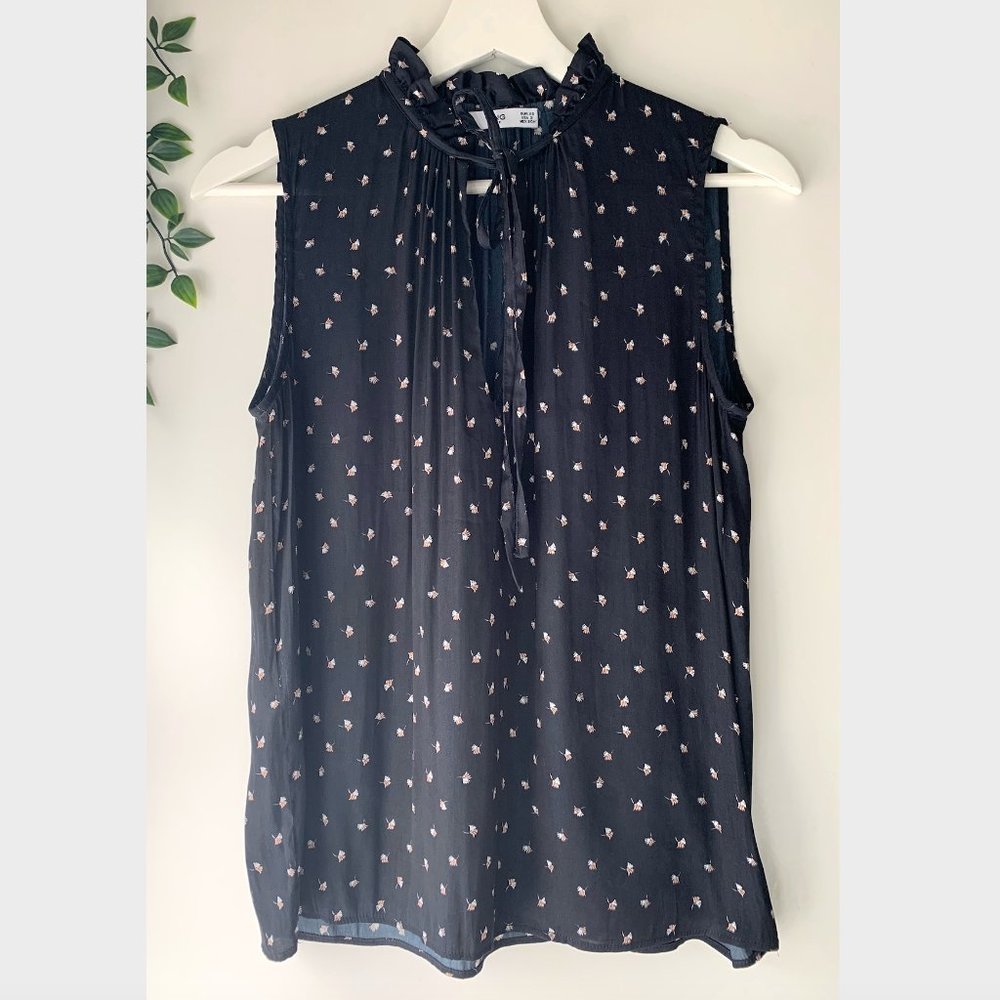MNG Suit Sleeveless Neck-Tie Blouse